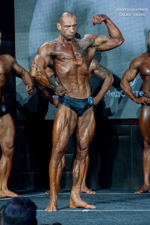 CLASSIC  PHYSIQUE новички
